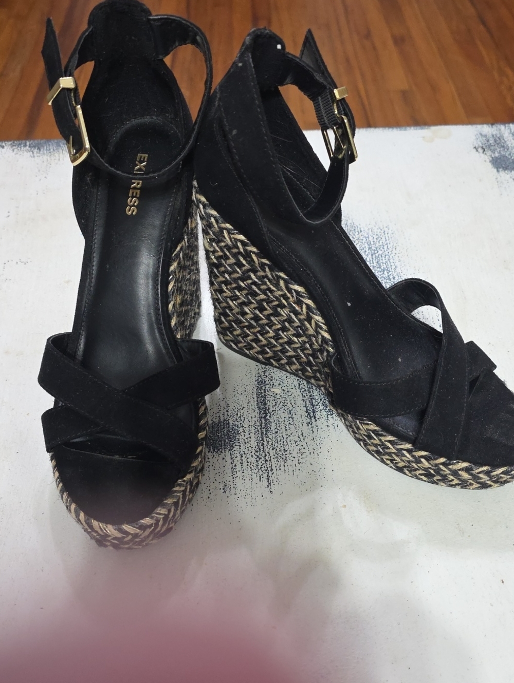 Express Womens Wedge Sandals Woven Jute W/Gold Metallic Thread Ankle Steap Sz 8